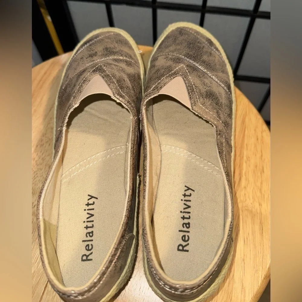 Relativity Metallic Flat Espadrilles Size 8